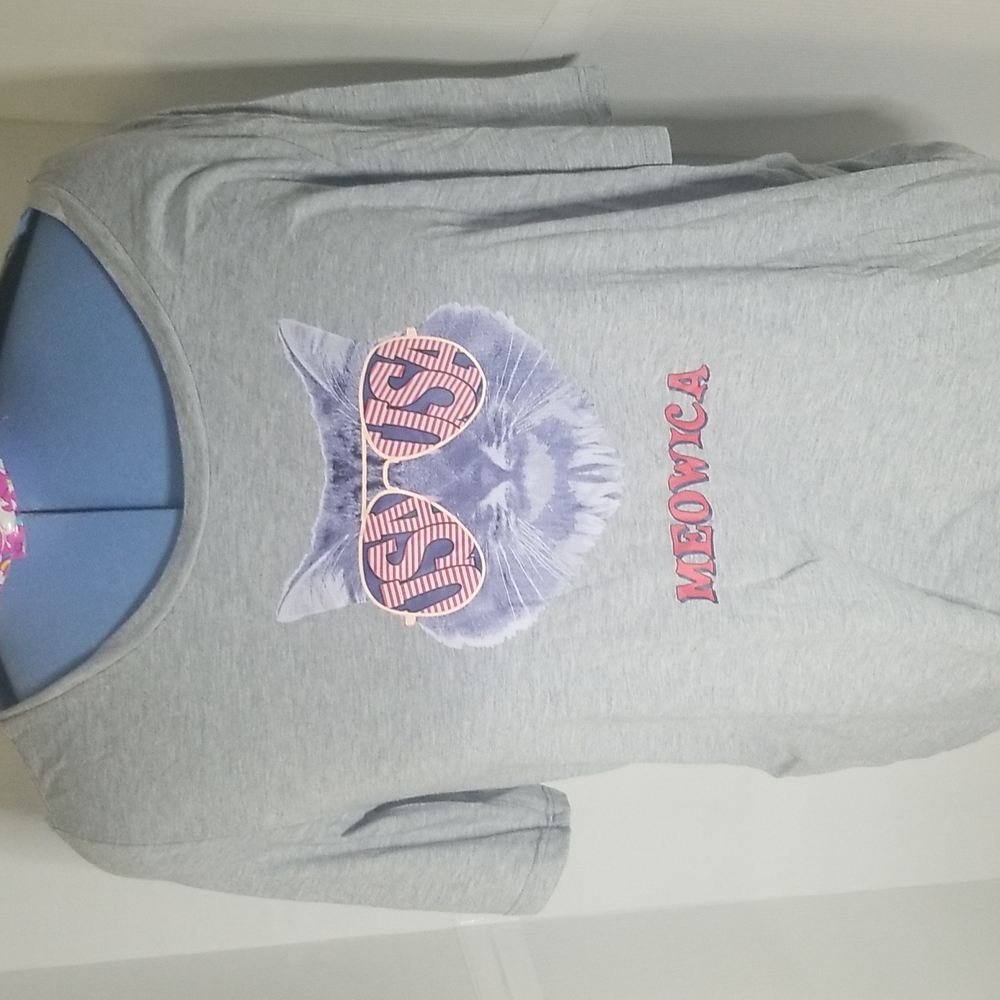 Lularoe medium meowica shirt